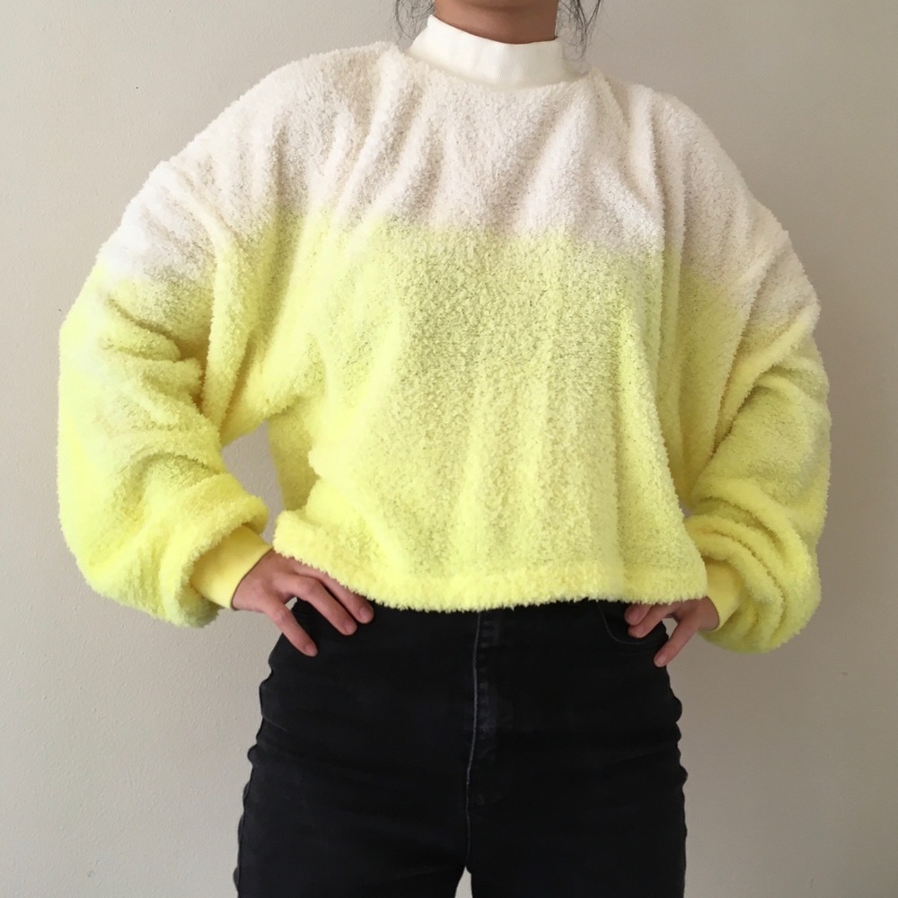 Jolt Yellow Gradient Fuzzy Crop Sweater NWOT